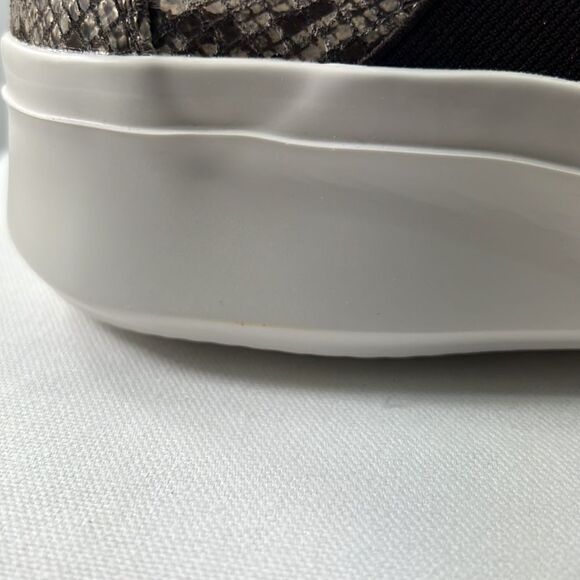 Gentle Souls by Kenneth Cole Rosette Slip On Snakeskin size 11 M - Picture 8 of 12